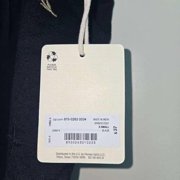 Black Floral Embroidered Sleeveless Top With Ruffle Straps & Geometric Bodice De - Picture 5 of 8